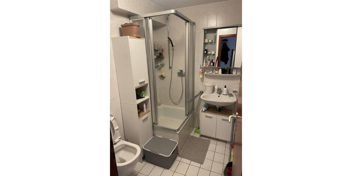 Etagenwohnung Reutlingen Südstadt - 2 Zimmer, 62 m&sup2;, 920&euro; | Angebot:26825019