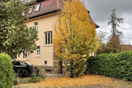 Haus zum Mieten in Herrenberg 2.500 € 245 m² 9.5 zimmer