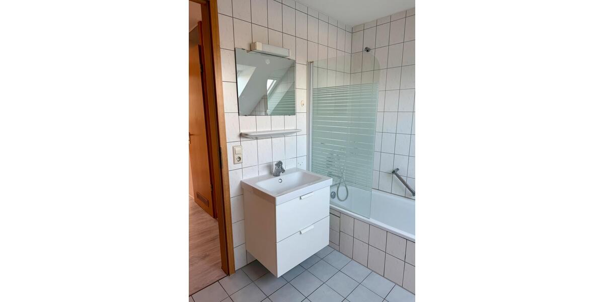 Dachgeschoßwohnung Sindelfingen Darmsheim - 3 Zimmer, 78 m&sup2;, 280.000&euro; | Angebot:26987220