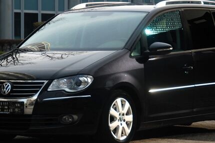 VW Touran 254.000 km 4.990 &euro; Stuttgart 70567