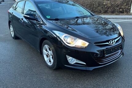Hyundai i40 169.000 km 8.600 &euro; Möglingen/Ludwigsburg 71696