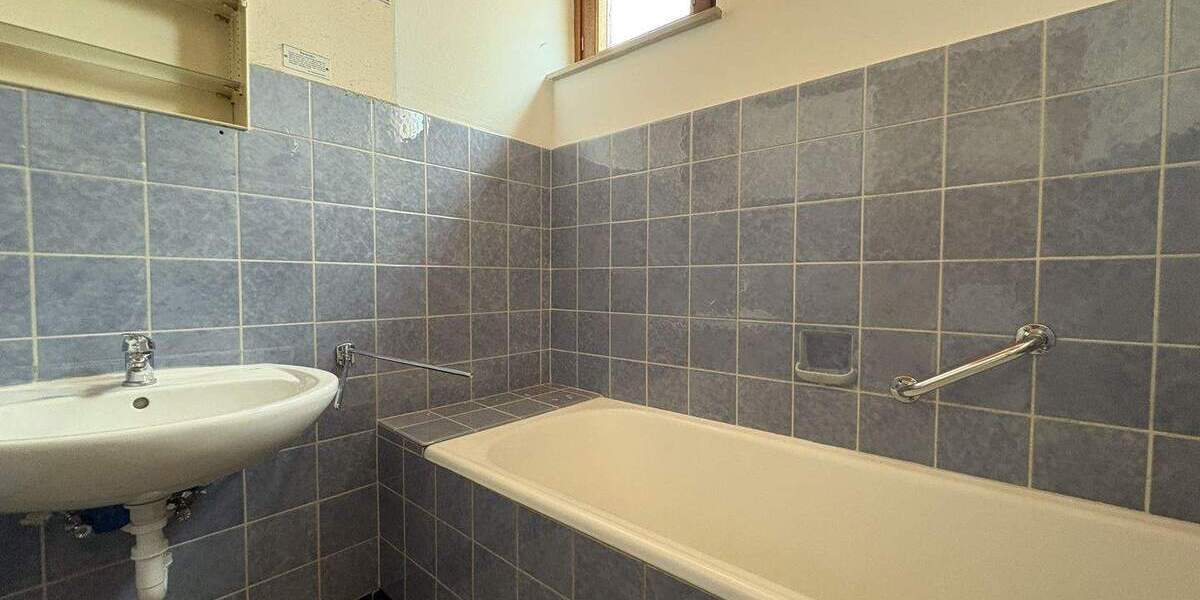 Mehrfamilienhaus, Wohnhaus Steinenbronn - 8 Zimmer, 155 m&sup2;, 669.000&euro; | Angebot:25748771