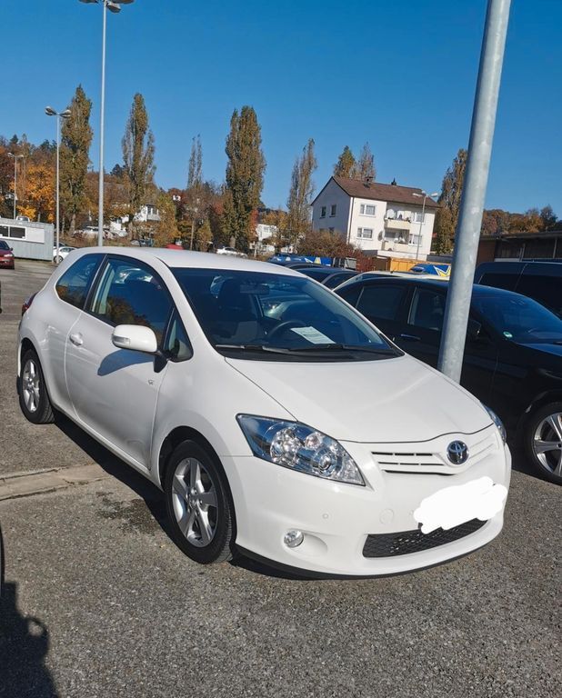 Toyota Auris 113.600 km 5.950 € Aichtal 72631