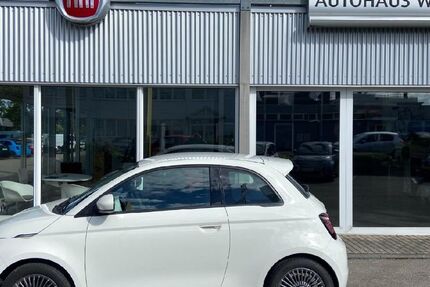 Fiat 500e 17.500 km 24.450 € Asperg 71679