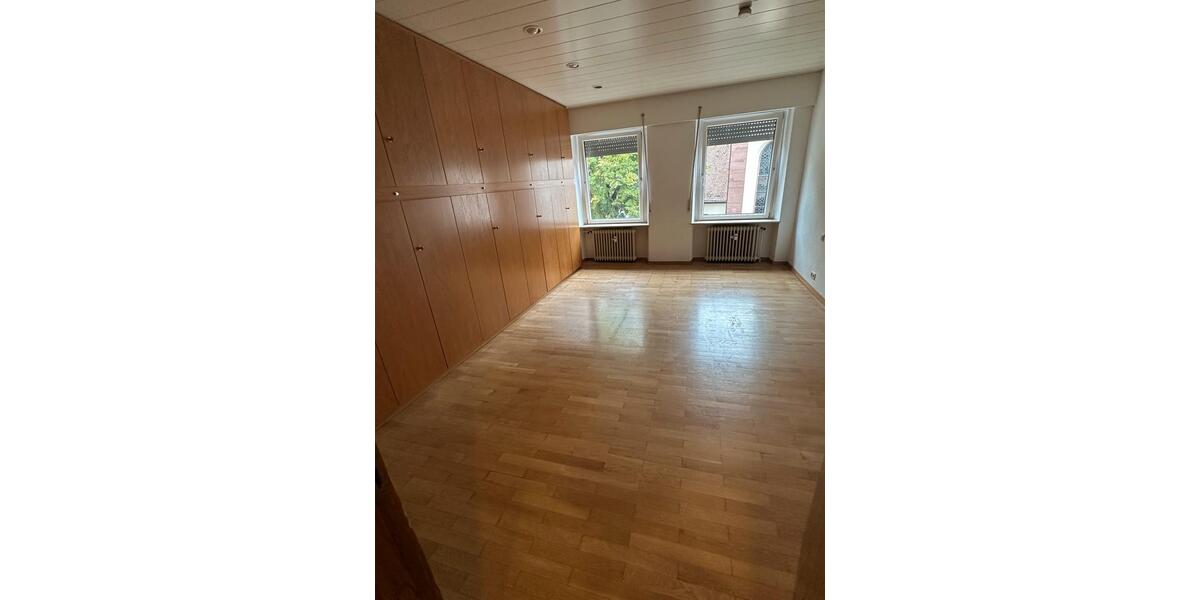 Etagenwohnung Pforzheim Eutingen - 4 Zimmer, 140 m&sup2;, 1.150&euro; | Angebot:27598166