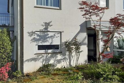 Modernisiertes REH mit Terrasse, Balkon, Garten: 4SZ zimmer