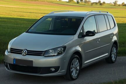 VW Touran 185.000 km 8.000 € Weil der Stadt 71263
