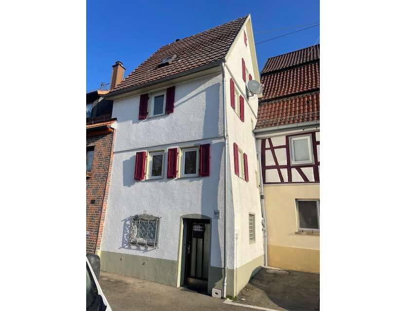 Haus zum Kaufen in Böblingen-Dagersheim 158.000 € 83.17 m²