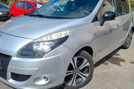 Renault Scenic 250.000 km 3.400 &euro; Stuttgart 70195