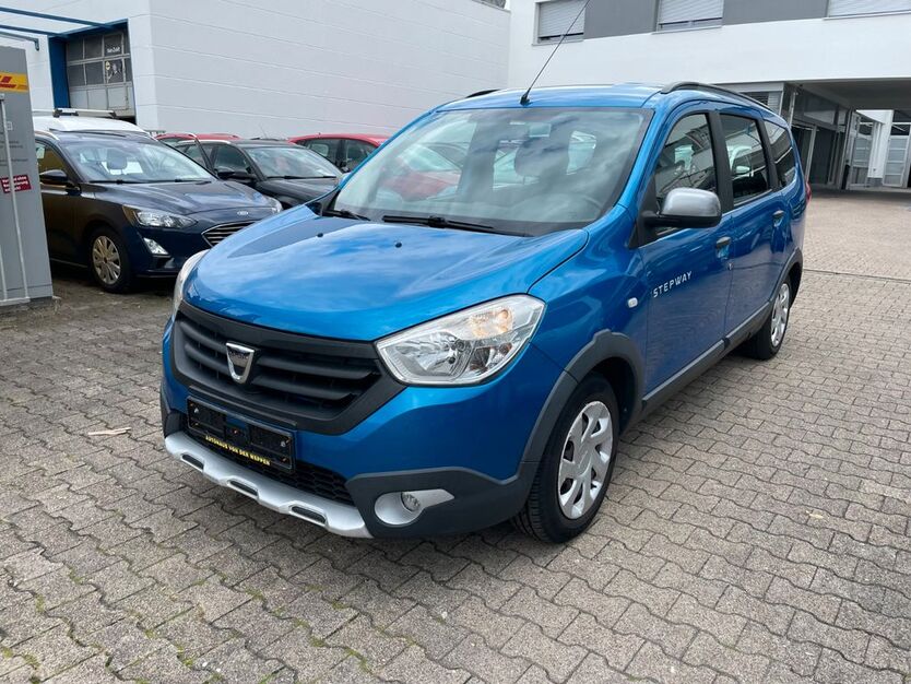 Dacia Lodgy 136.724 km 6.995 € Stuttgart 70597