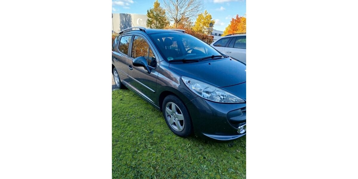 Peugeot 207 120.500 km 3.499 &euro; ROHRDORF 72229