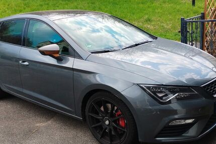 Seat Leon 74.500 km 21.000 &euro; Stuttgart 70376