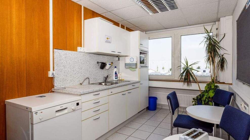 Büroflächen unterschiedlicher Größe in bester Aussichtslage - All-in-Miete zimmer