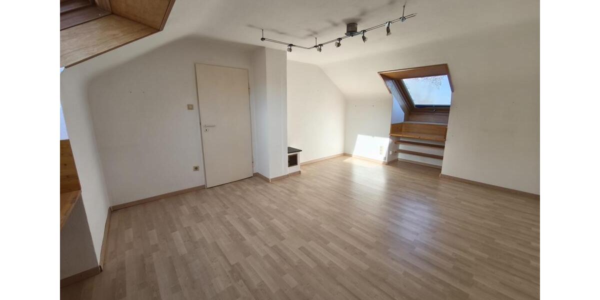 Doppelhaushälfte Ostfildern - 5.5 Zimmer, 135 m&sup2;, 1.850&euro; | Angebot:24371025