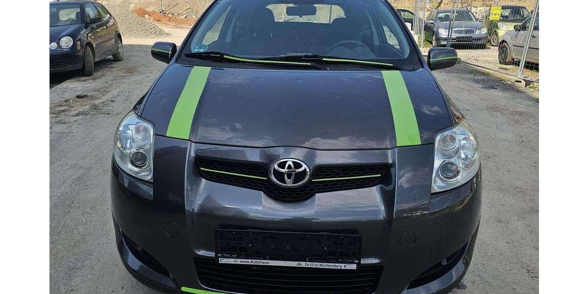 Toyota Auris 191.000 km 2.499 &euro; Stuttgart 70376