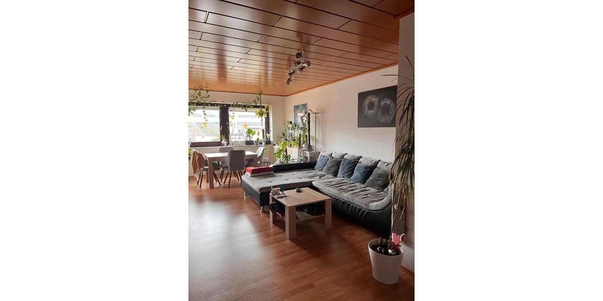 Etagenwohnung Renningen - 2.5 Zimmer, 72 m&sup2;, 1.180&euro; | Angebot:24741681