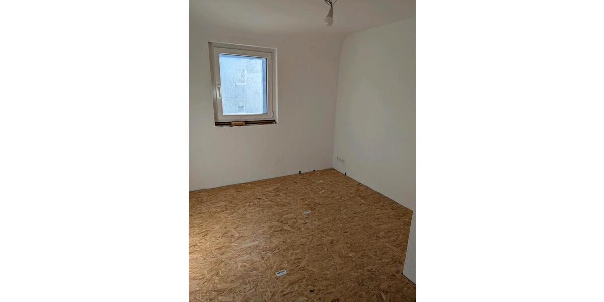 Maisonettenwohnung Denkendorf - 4.5 Zimmer, 120 m&sup2;, 2.100&euro; | Angebot:25953946