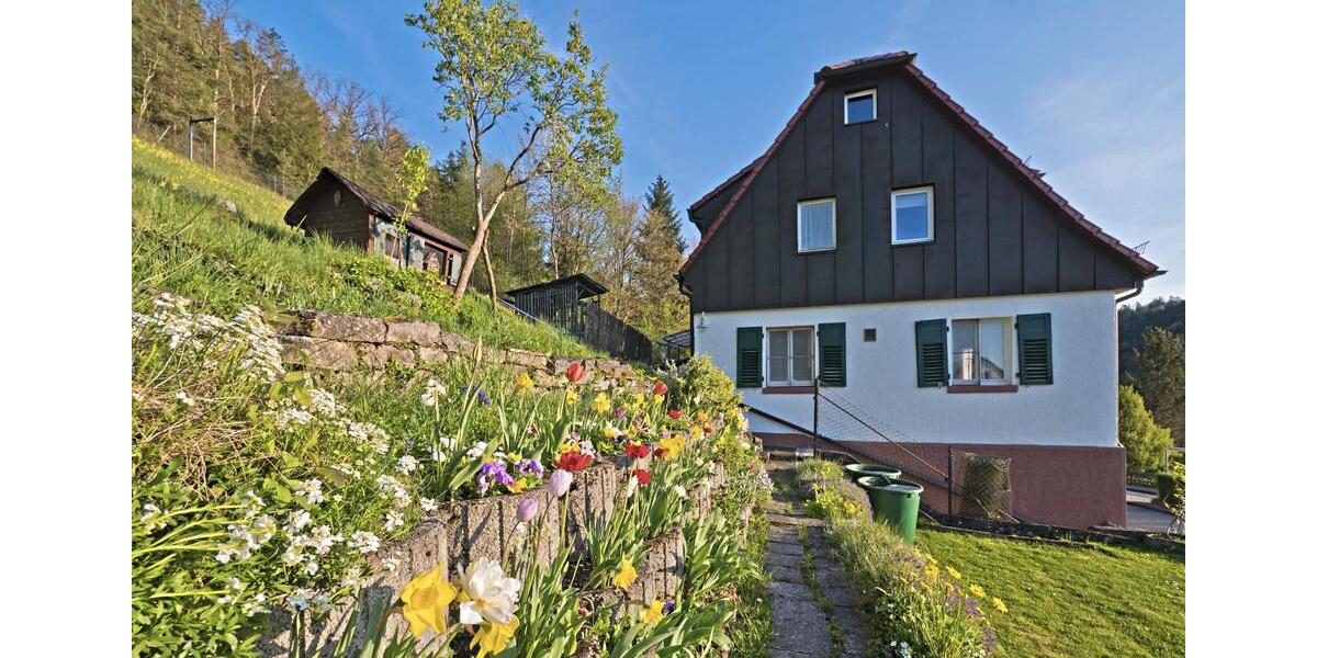 Einfamilienhaus Nagold - 7 Zimmer, 99 m&sup2;, 348.000&euro; | Angebot:25858427