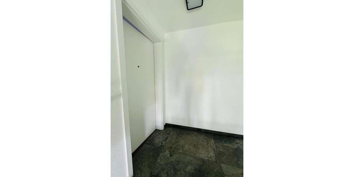 Etagenwohnung Ludwigsburg Pflugfelden - 3.5 Zimmer, 135 m&sup2;, 1.850&euro; | Angebot:24618621