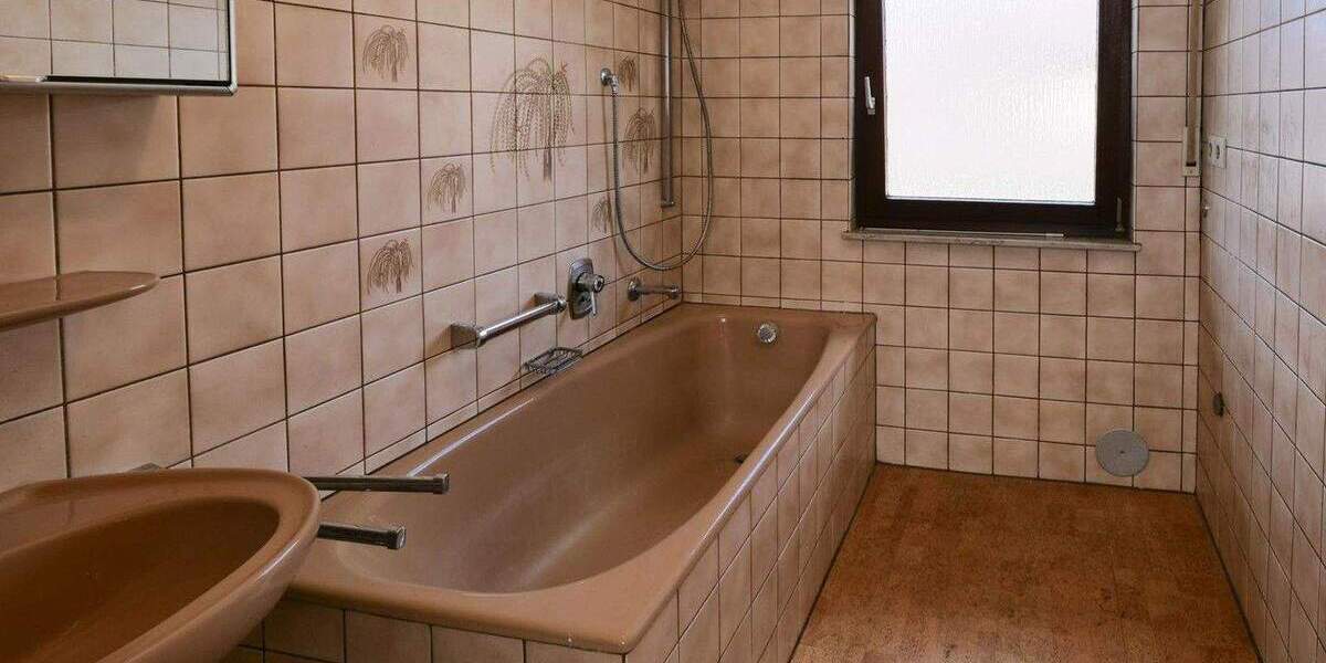 Ganzes Wohn- u. Geschäftshaus zum Preis einer Wohnung! Provisionsfrei! 5 zimmer