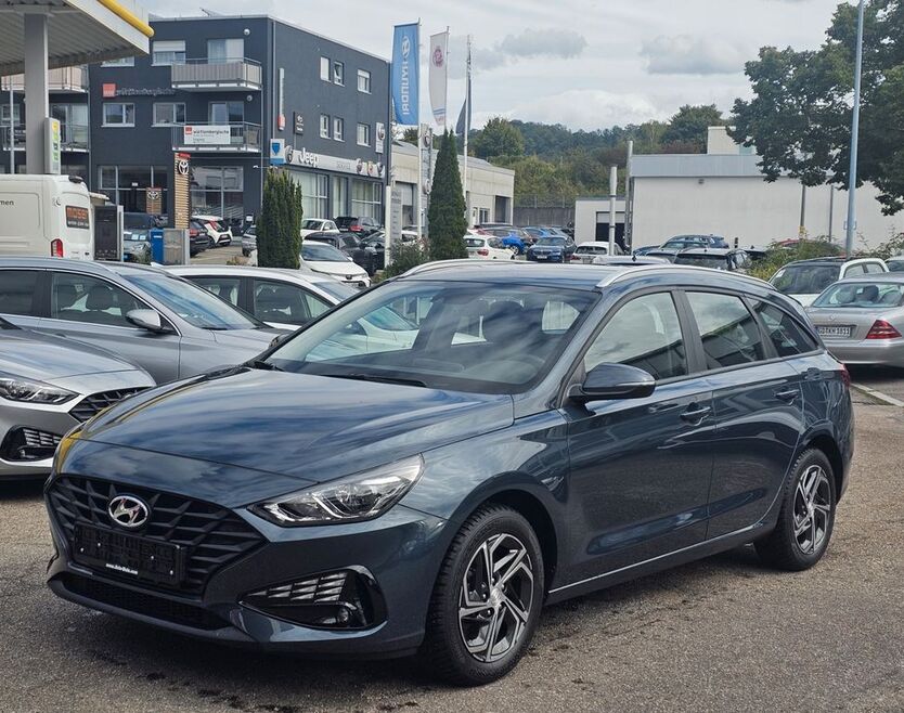 Hyundai i30 17.337 km 17.950 € Leonberg 71229