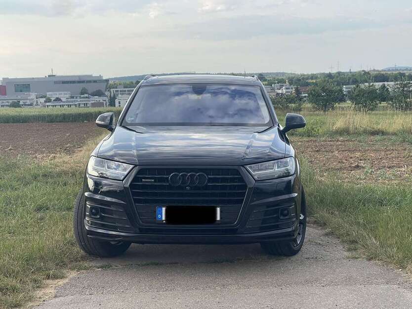 Q7