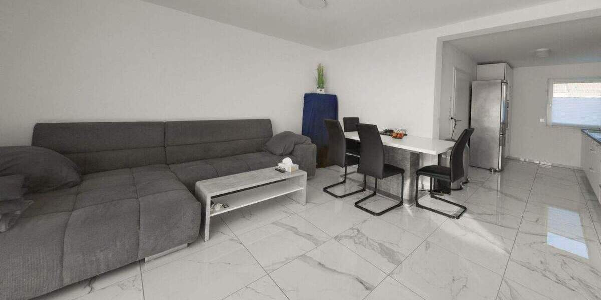 Reihenmittelhaus Reutlingen Ringelbach - 3 Zimmer, 90 m&sup2;, 345.000&euro; | Angebot:24779246