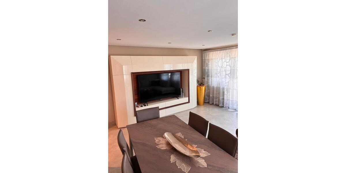 Etagenwohnung Leonberg - 2.5 Zimmer, 59 m&sup2;, 315.000&euro; | Angebot:26631551
