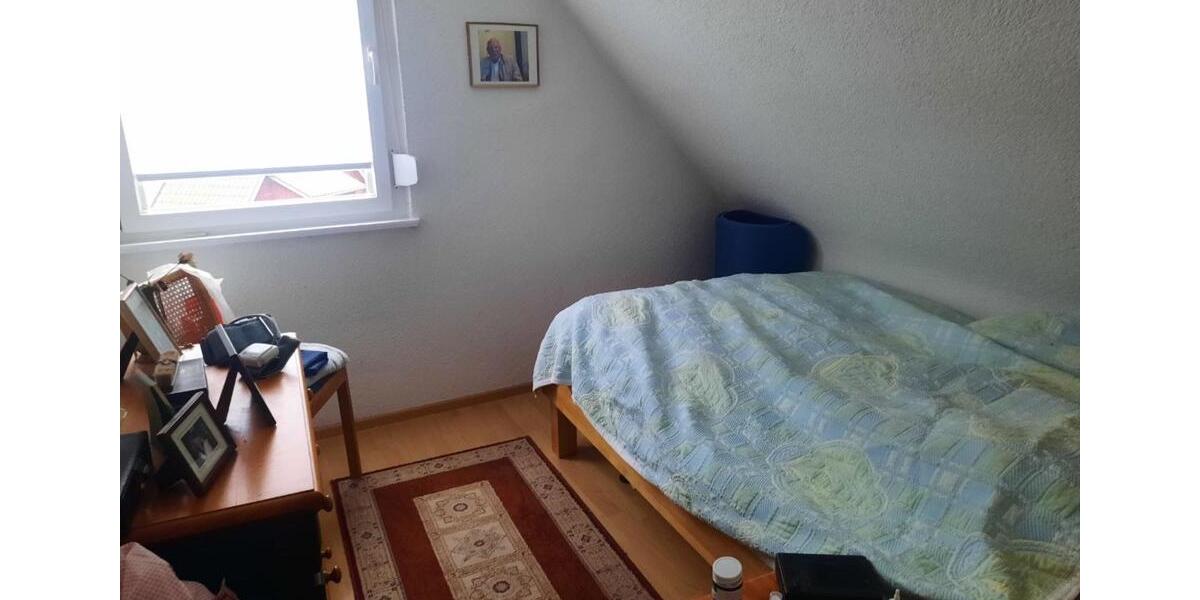 Dachgeschoßwohnung Stuttgart Degerloch - 3 Zimmer, 55 m&sup2;, 285.000&euro; | Angebot:24346020