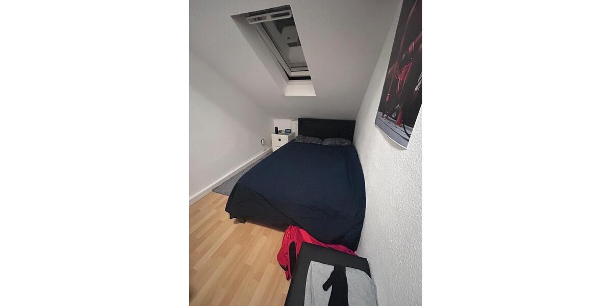 Dachgeschoßwohnung Pforzheim - 3 Zimmer, 63 m&sup2;, 750&euro; | Angebot:27576400