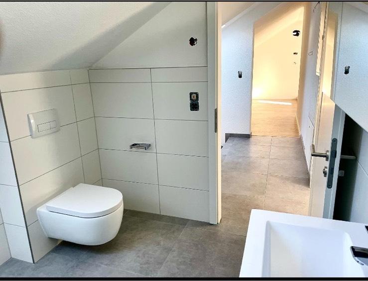 Dachgeschoßwohnung Gärtringen - 2 Zimmer, 67 m&sup2;, 1.200&euro; | Angebot:26407636