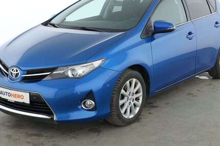 Toyota Auris 108.545 km 11.200 &euro; Stuttgart 70195