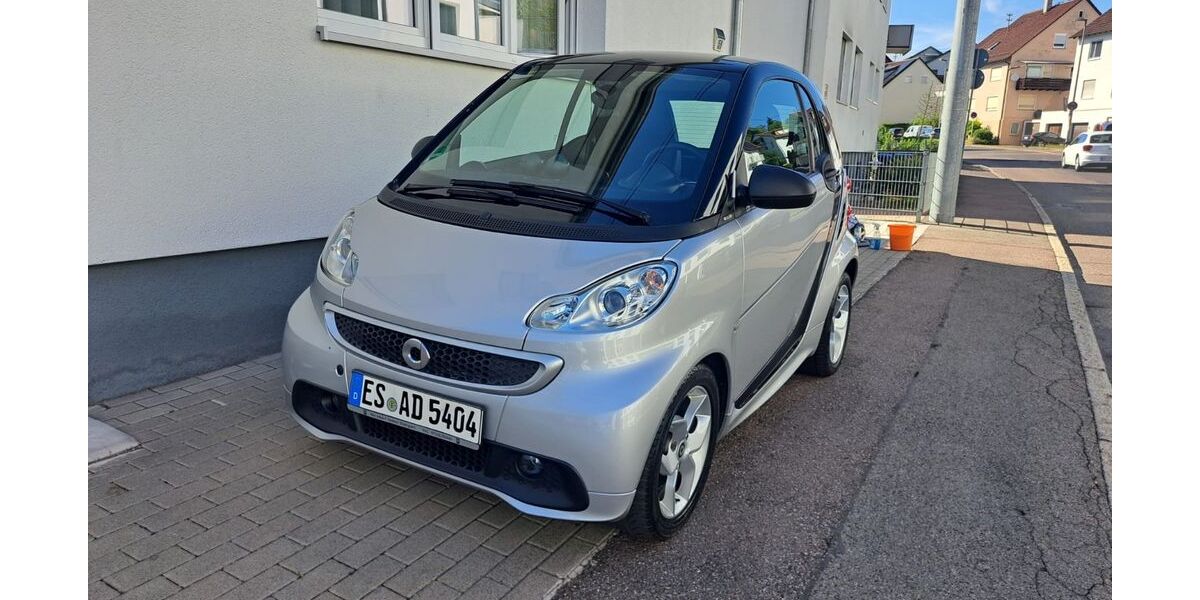 Smart ForTwo 75.000 km 7.100 &euro; Esslingen am Neckar 73732