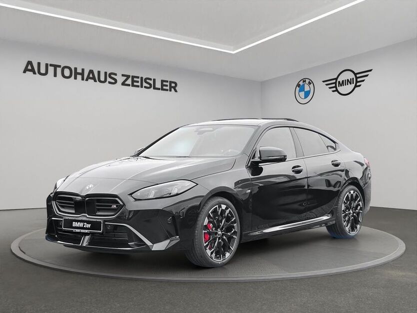 M235