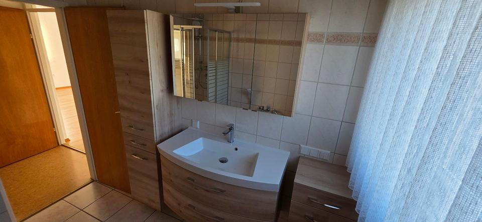 Etagenwohnung Mühlacker - 3.5 Zimmer, 95 m&sup2;, 1.000&euro; | Angebot:25942968