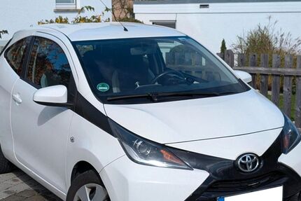 Toyota Aygo (X) 113.000 km 6.450 € Reutlingen 72770
