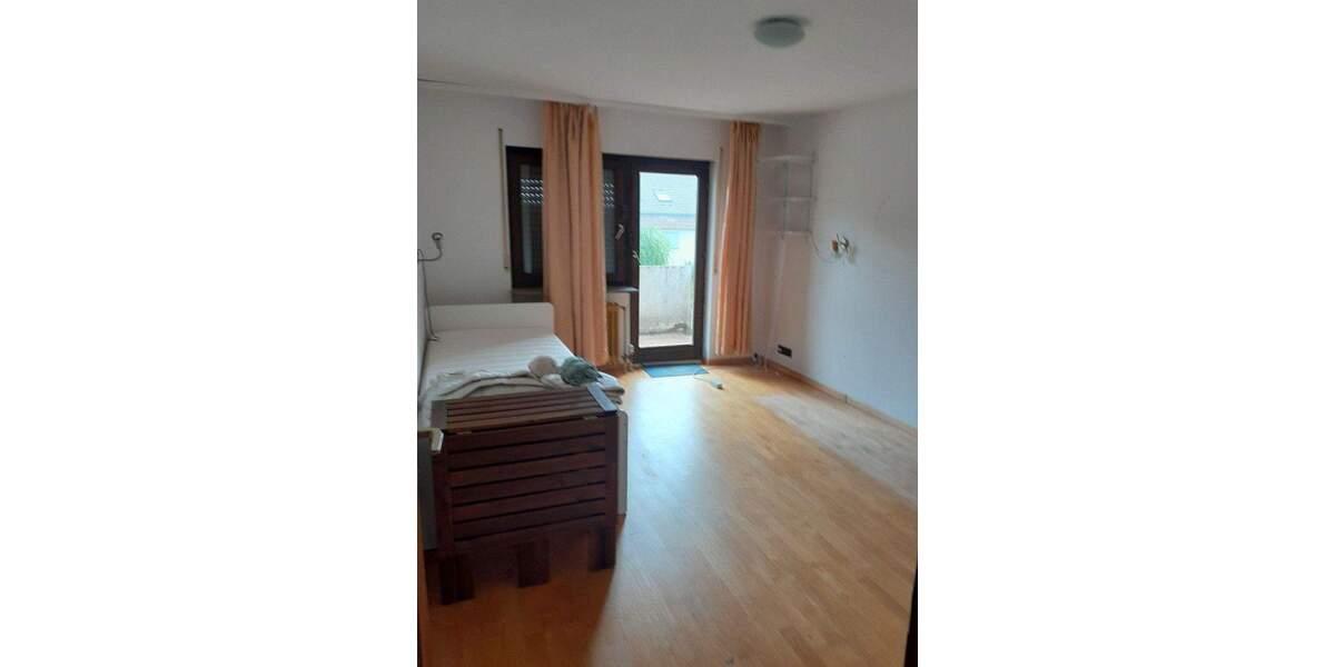 Reihenendhaus Stuttgart Möhringen - 8 Zimmer, 200 m&sup2;, 900.000&euro; | Angebot:24724347