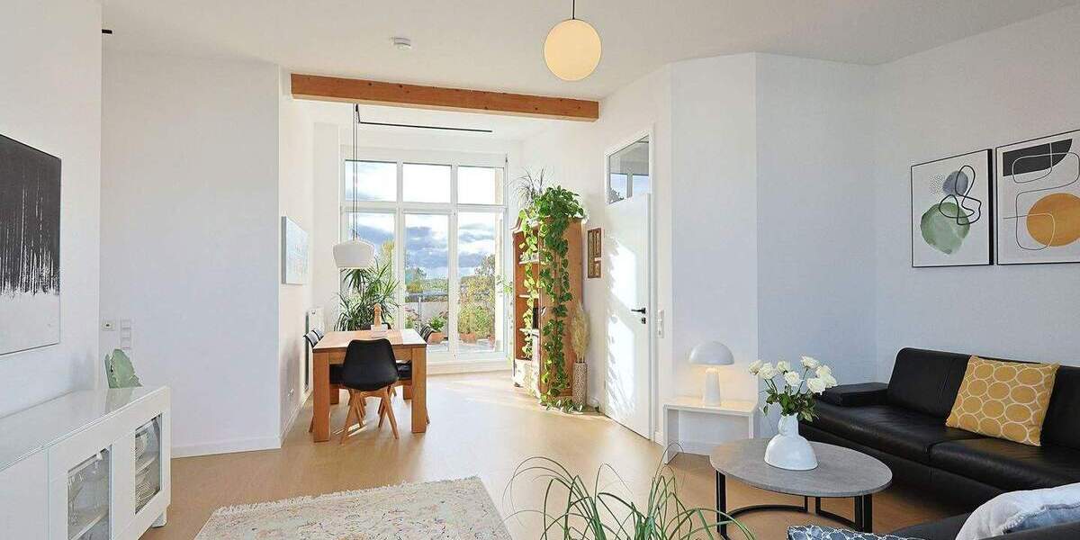 Moderne, lichtdurchflutete Wohnung mit 2 Balkonen und traumhaftem Weitblick in Pattonville 3 zimmer