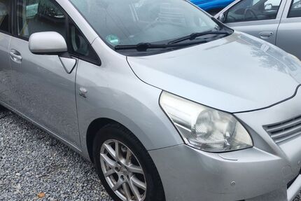 Toyota Verso 390.000 km 3.990 € weinstadt 71384