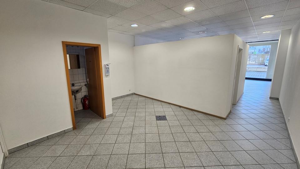 Gewerbeobjekt Filderstadt - 750&euro; | Angebot:25863146