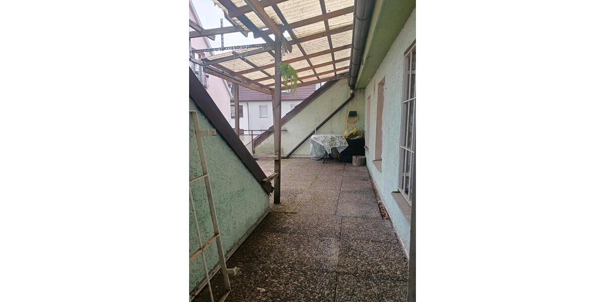 Doppelhaushälfte Nürtingen - 13 Zimmer, 210 m&sup2;, 430.000&euro; | Angebot:26718332