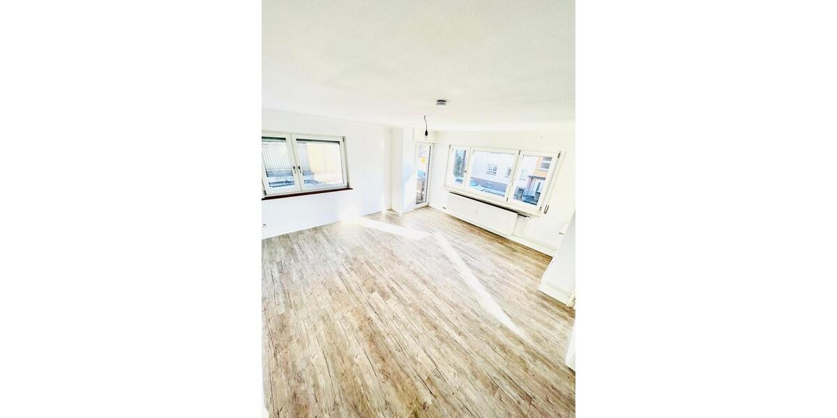 Erdgeschoßwohnung Pforzheim Eutingen - 3 Zimmer, 100 m&sup2;, 750&euro; | Angebot:24467955