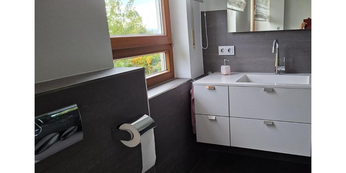 Einfamilienhaus Rottenburg am Neckar - 6 Zimmer, 168 m&sup2;, 1.550&euro; | Angebot:24354979