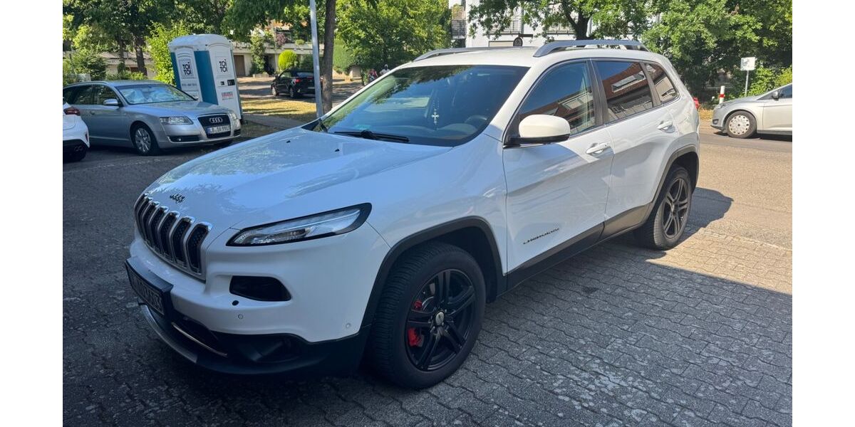 Jeep Cherokee 174.000 km 15.000 &euro; Ludwigsburg 71634