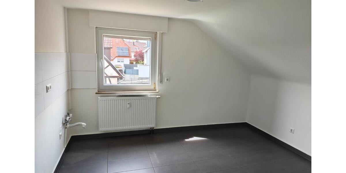 Dachgeschoßwohnung Rutesheim - 3 Zimmer, 49 m&sup2;, 500&euro; | Angebot:26403411