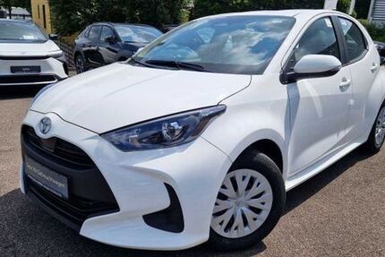 Toyota Yaris 1.111 km 22.990 &euro; Nürtingen 72622
