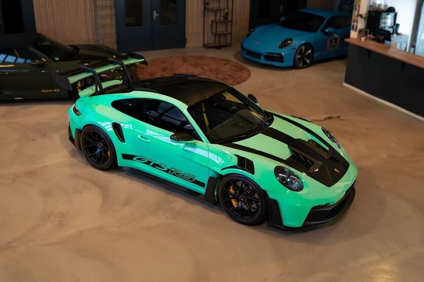 992