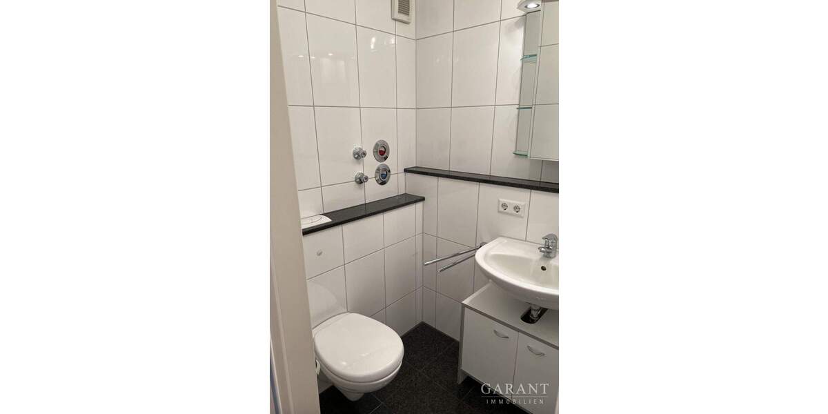 Helle 2 Zimmer-Wohnung mit Balkon in ruhiger Lage - vermietet - 2 zimmer