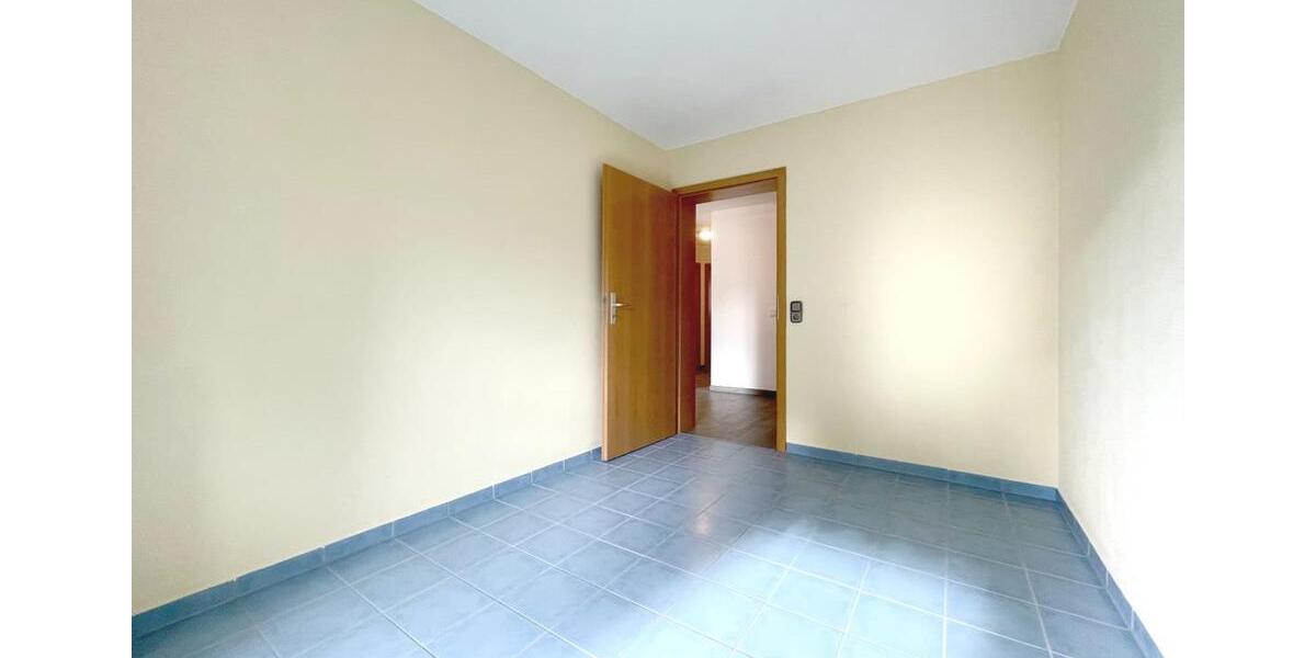 Erdgeschoßwohnung Metzingen - 4 Zimmer, 106 m&sup2;, 1.180&euro; | Angebot:26477082