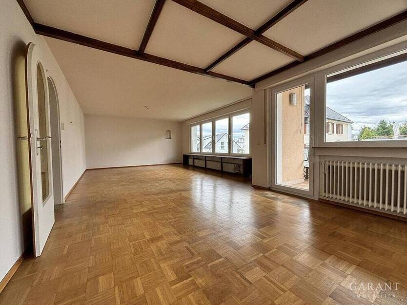 Dreifamilienhaus mit EinliegerWohnung in Büchenbronn
